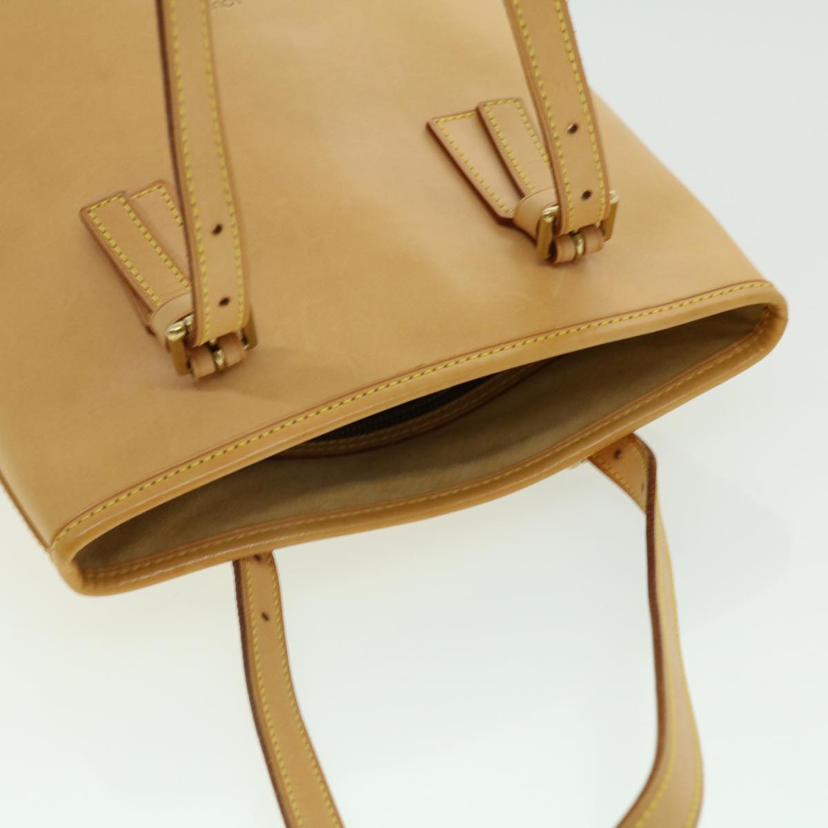 Louis Vuitton Bucket Pm  Leather Shoulder Bag ()