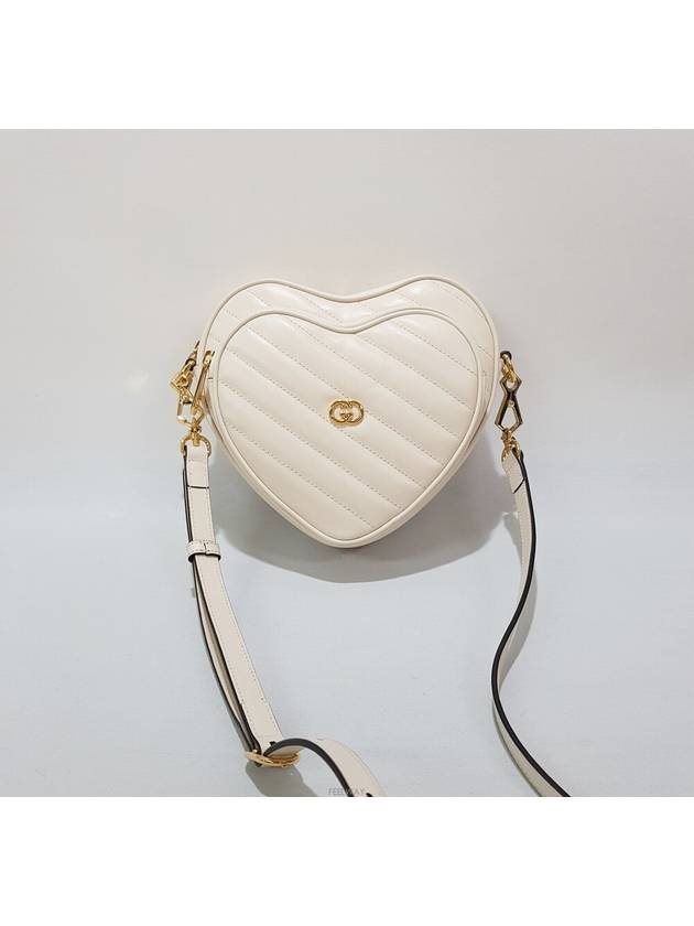 Luxury Gucci Trending 2025 Interlocking G Heart Shoulder Bag 751628