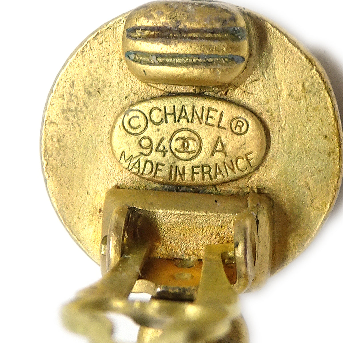 Luxury Chanel Dangle Hoop Earrings Clip-On Gold 94A