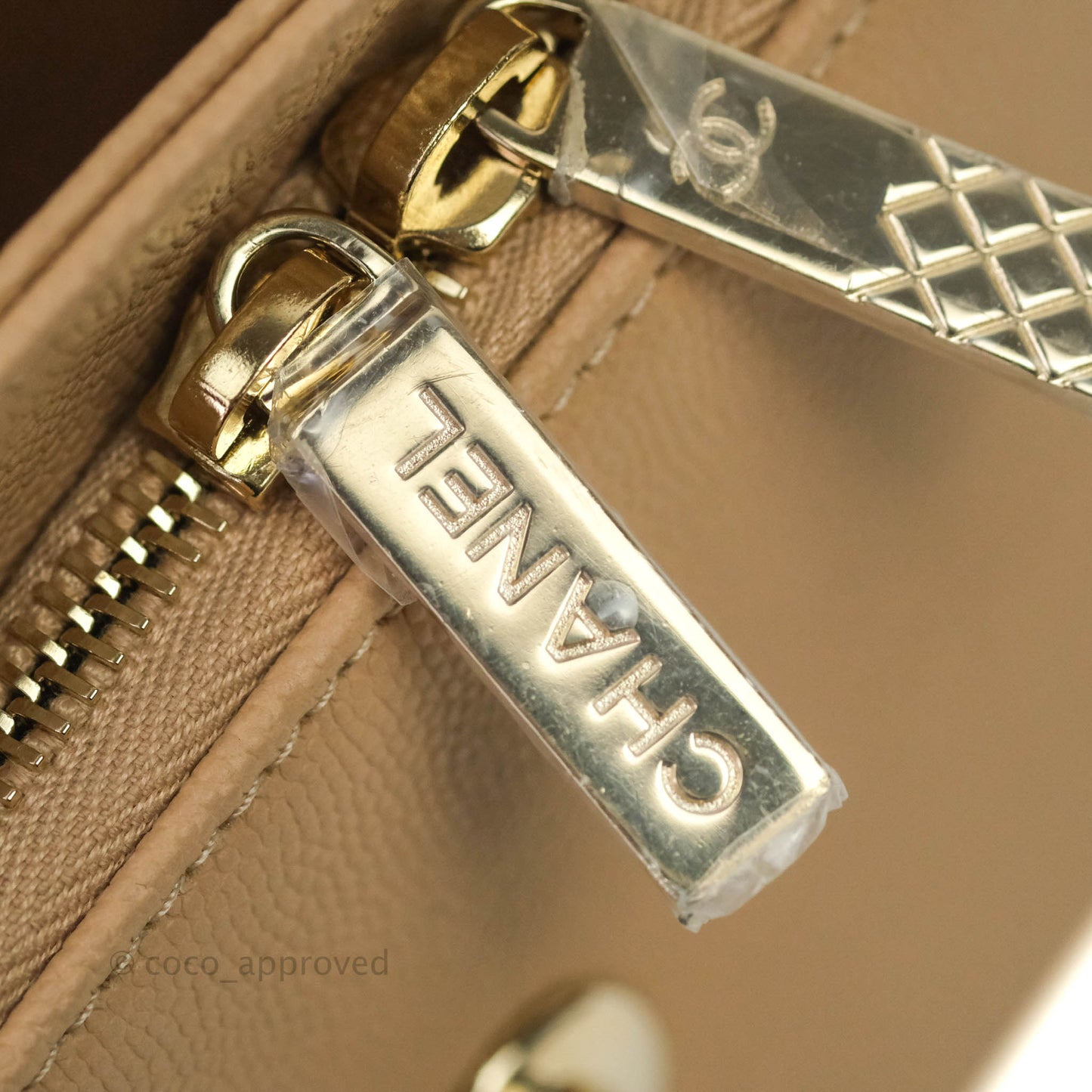 Chanel Quilted Small Business Affinity Flap Beige Caviar Light Gold Hardware