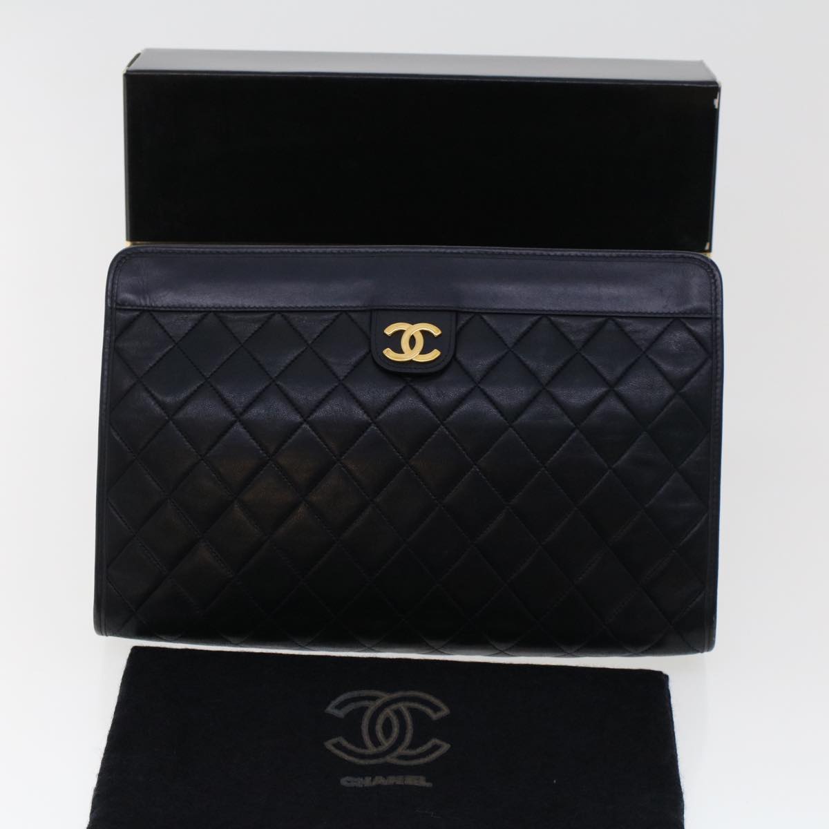 CHANEL Clutch Bag Lamb Skin Black CC Auth am4611