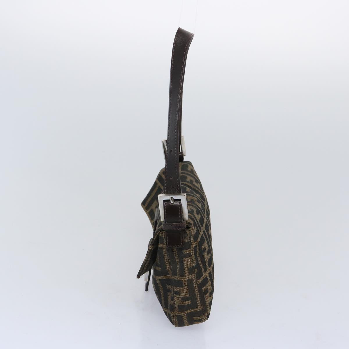 Luxury FendiZucca Canvas Mamma Baguette Shoulder Bag Brown Blackam5709