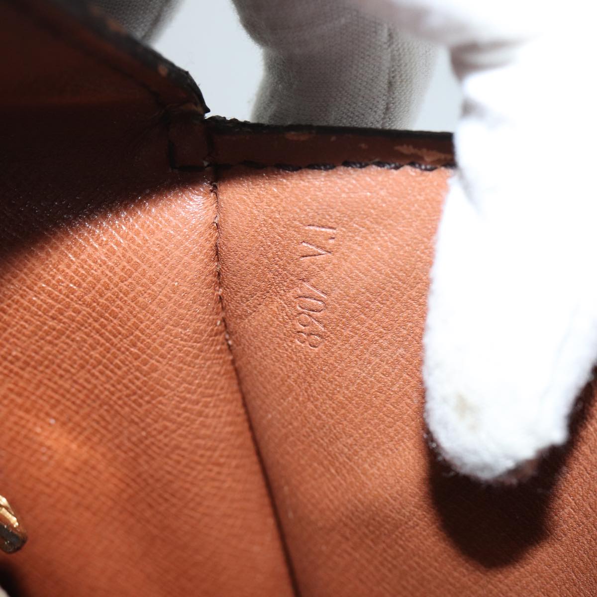 LOUIS VUITTON Monogram Saint Cloud GM Shoulder Bag M51242 LV am6025