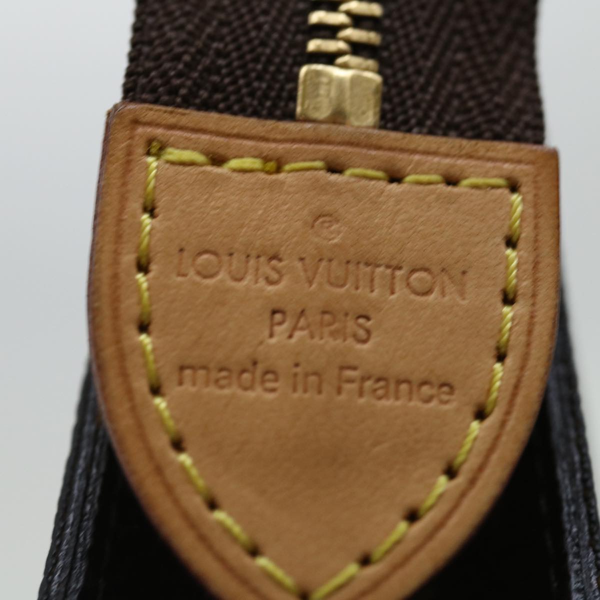 LOUIS VUITTON Monogram Poche Toilette 26 Pouch M47542 LV am6042