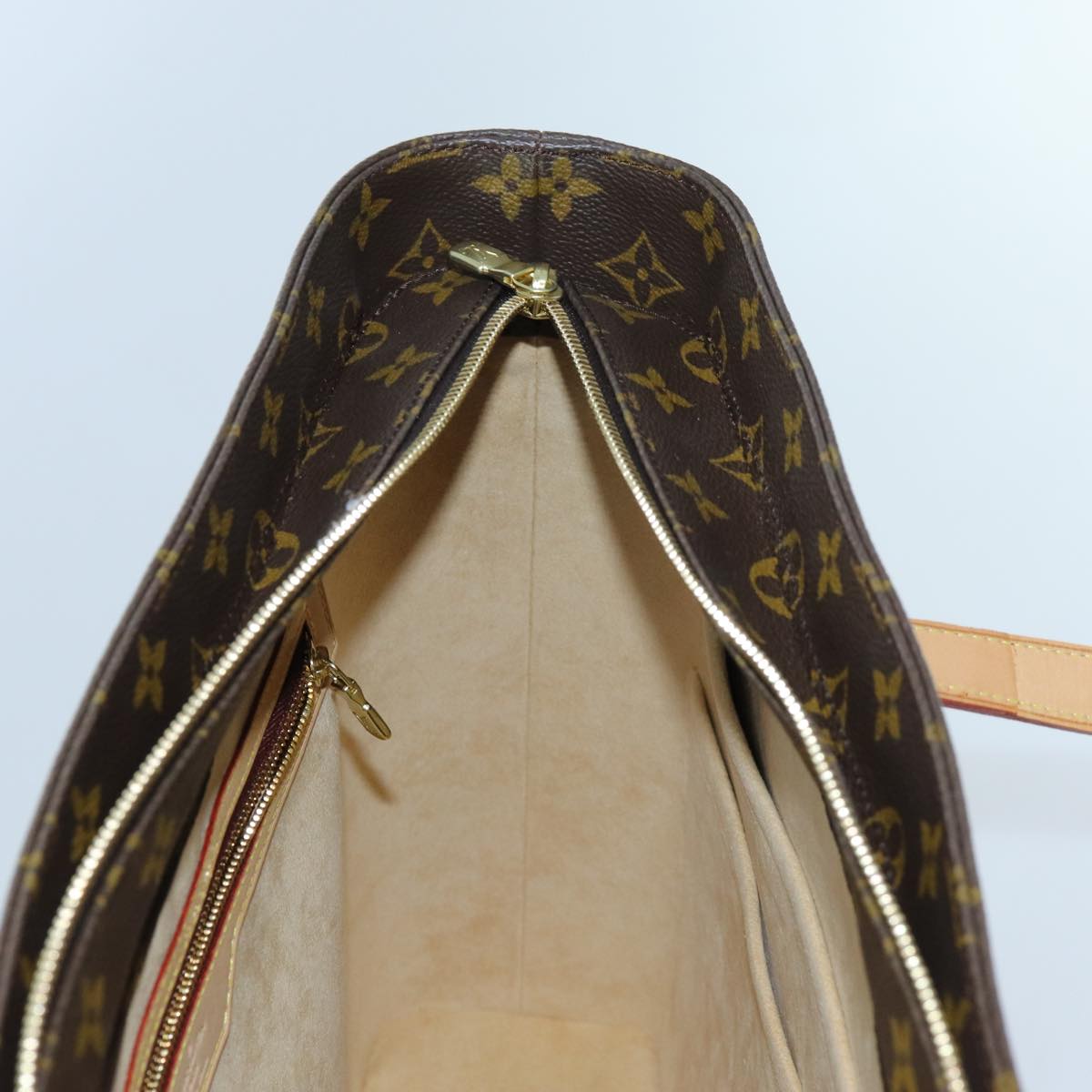 LOUIS VUITTON Monogram Luco Tote Bag M51155 LV am6059A