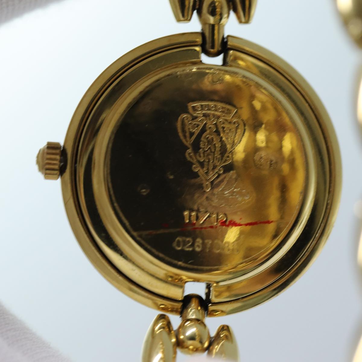 Luxury Gucci Trending 2025 Watches metal Gold  am6083