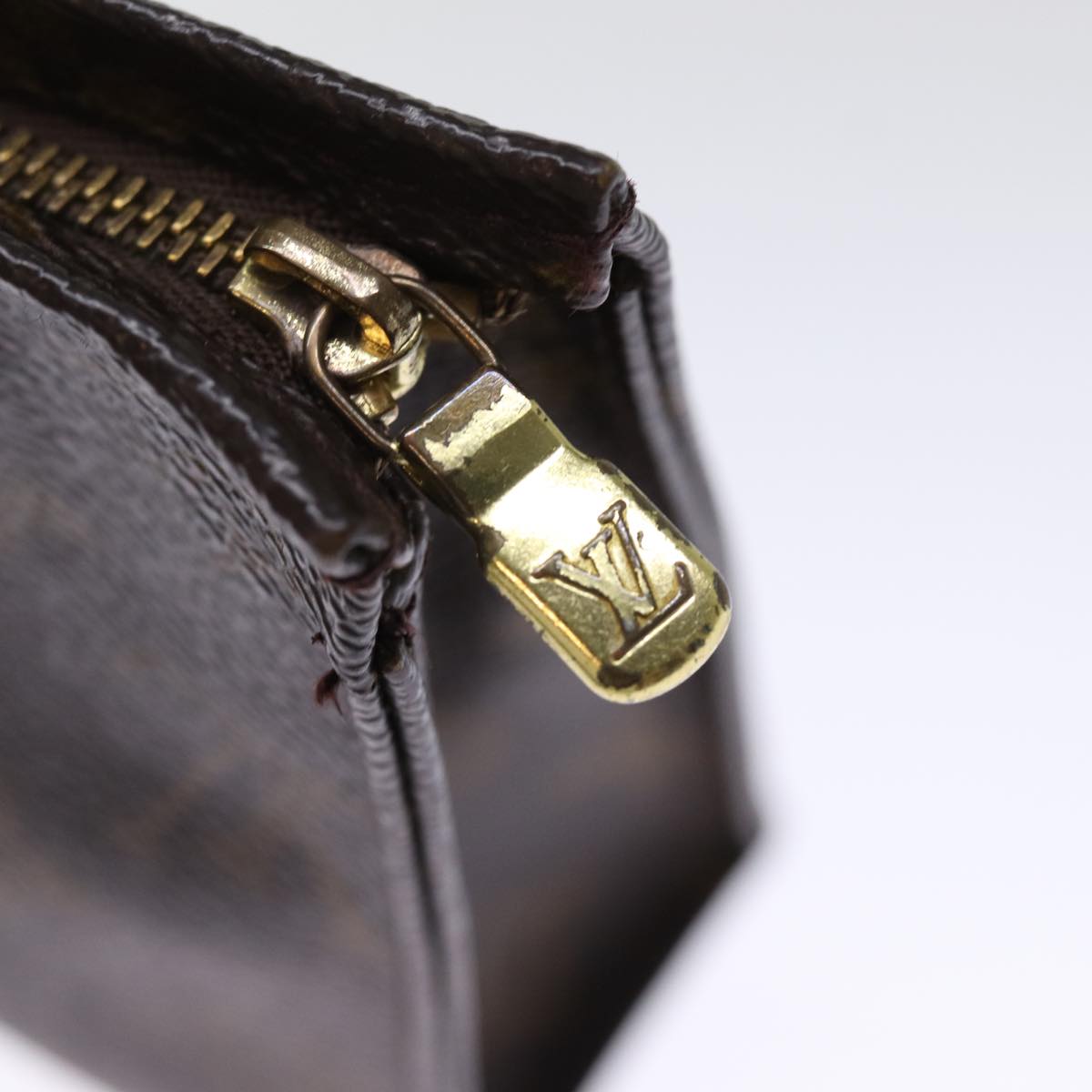 LOUIS VUITTON Monogram Poche Toilette 19 Pouch M47544 LV am6268