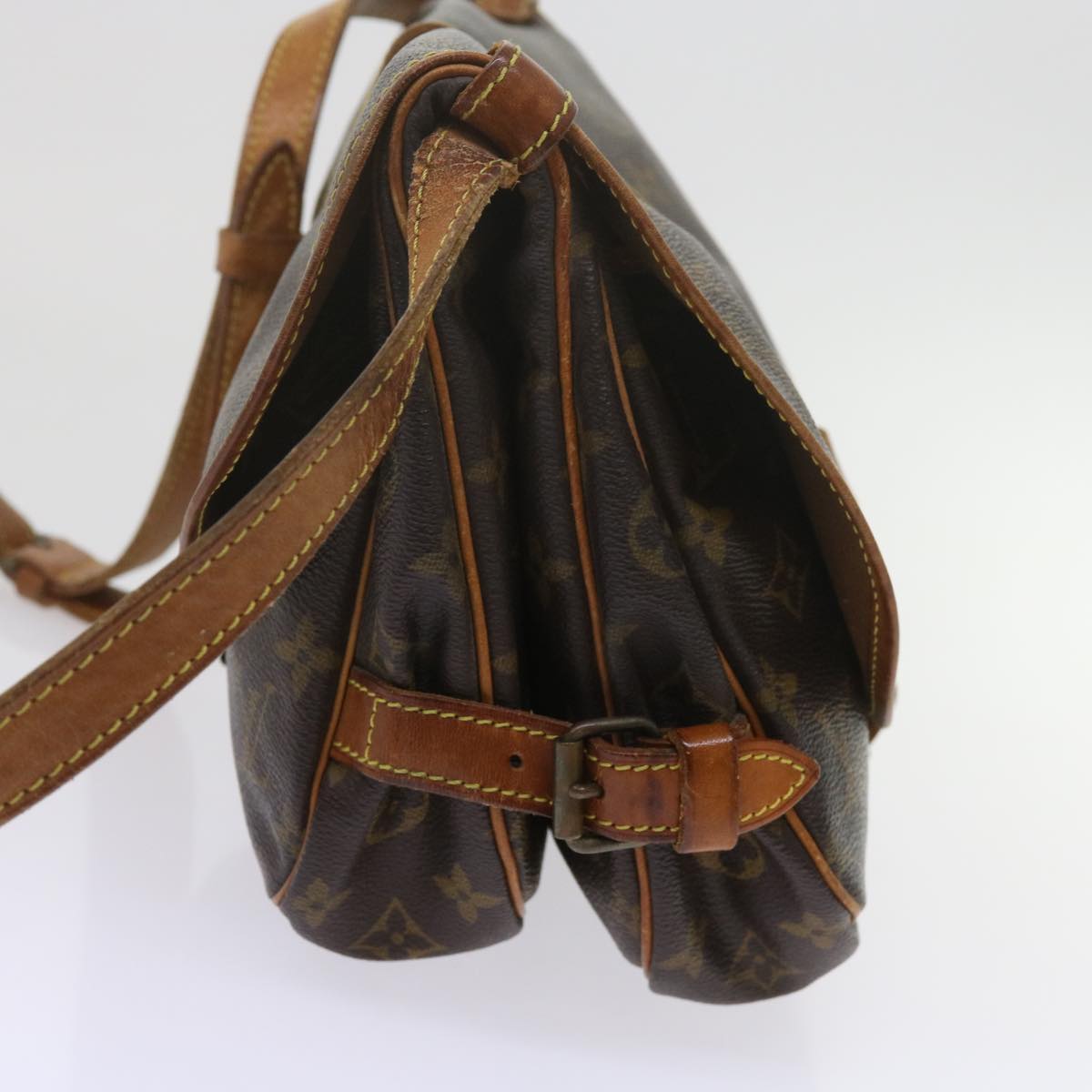 LOUIS VUITTON Monogram Saumur 30 Shoulder Bag M42256 LV ar11089