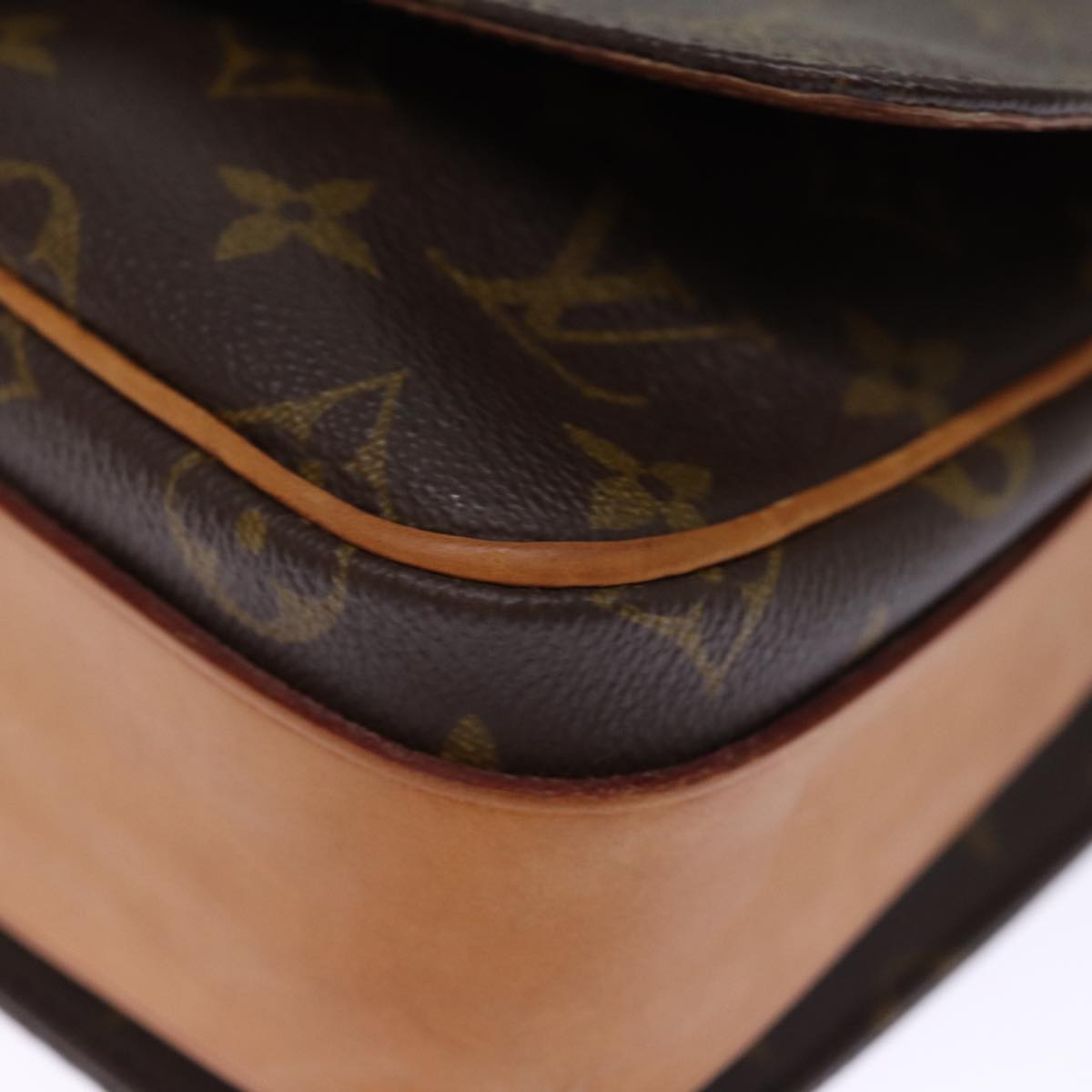 LOUIS VUITTON Monogram Cartouchiere MM Shoulder Bag M51253 LV ar11779B