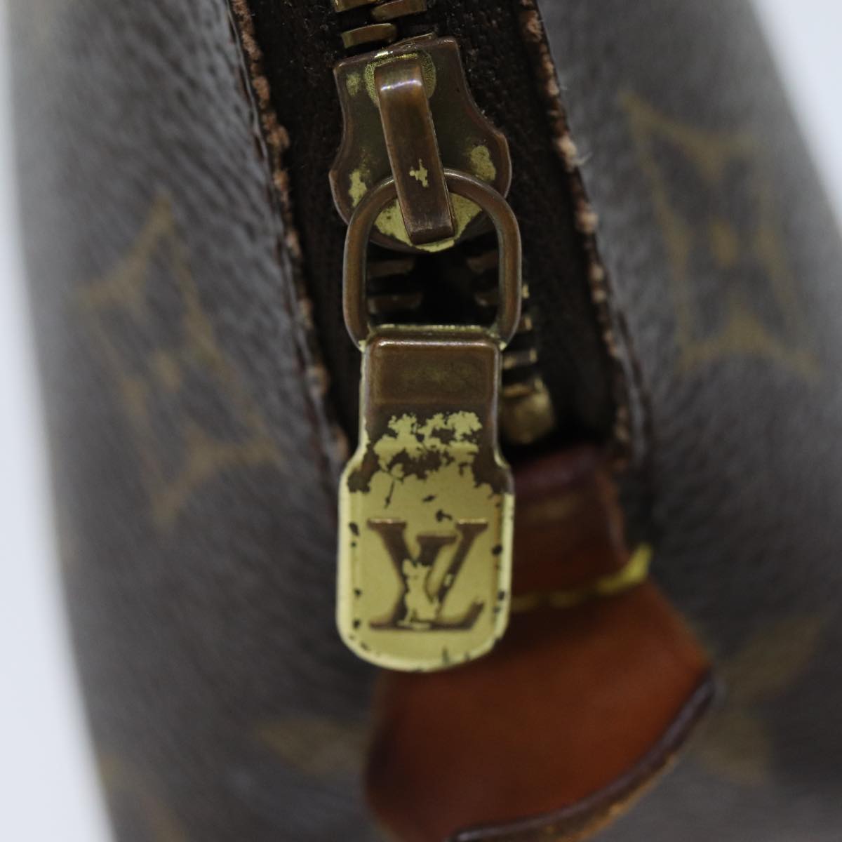 LOUIS VUITTON Monogram Pochette Cosmetic PM Cosmetic Pouch M47515 ar11888