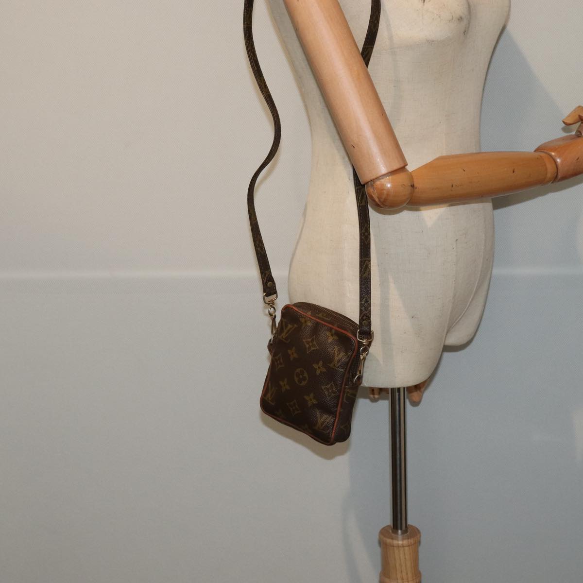 LOUIS VUITTON Monogram Mini Danube Shoulder Bag M45268 LV ar12019