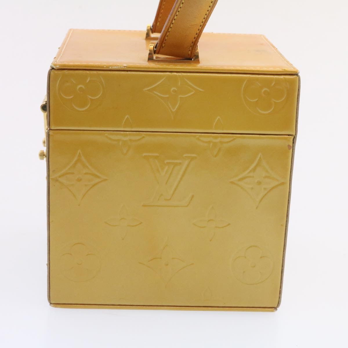 LOUIS VUITTON Monogram Vernis Bleecker Cosmetic Pouch Beige M91002 ar5430