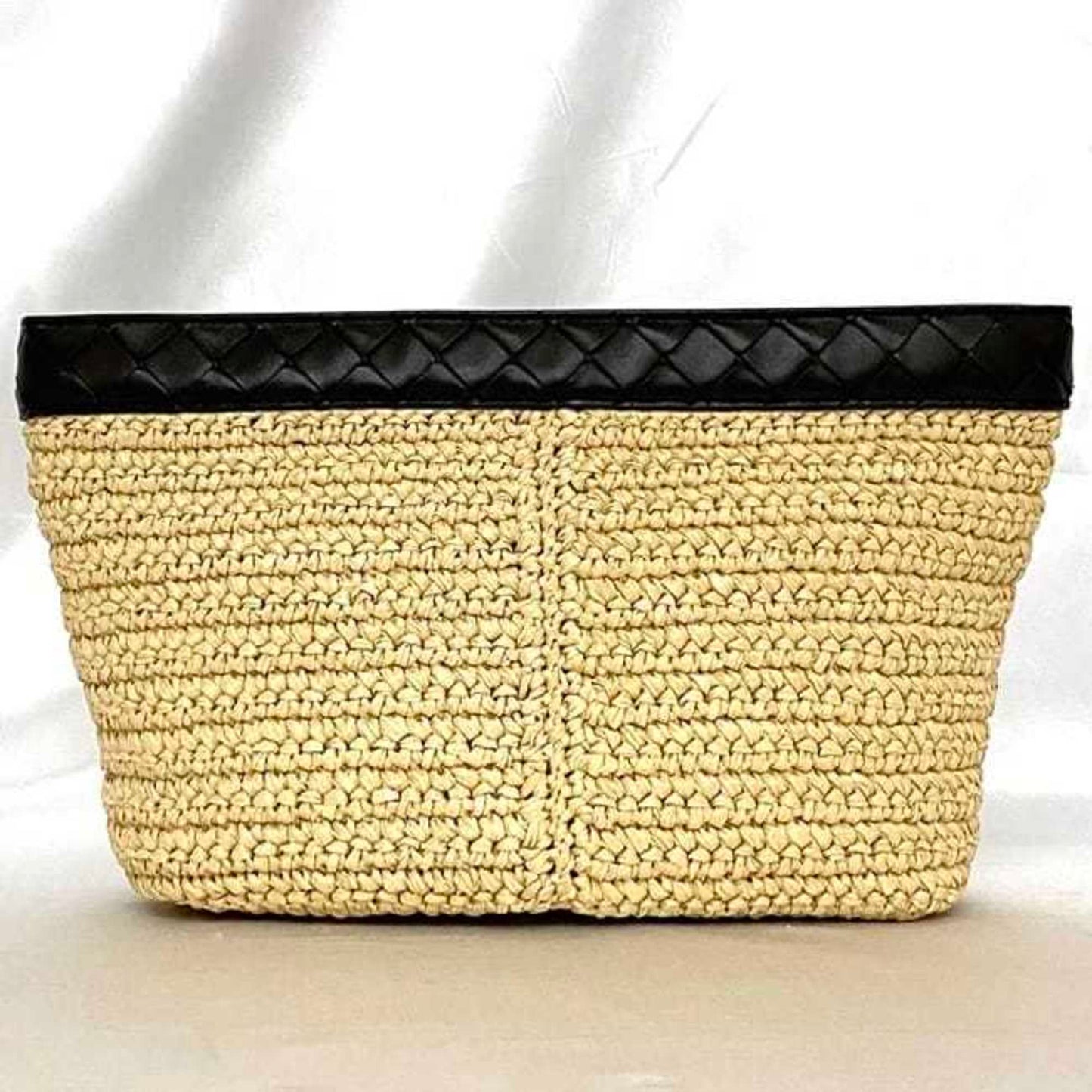 Luxury Bottega Veneta   Intrecciato Clutch Bag Pouch ()