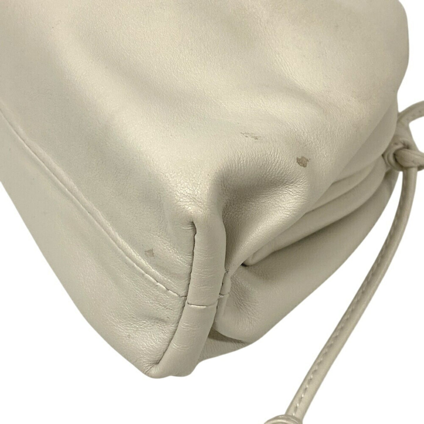 Luxury Bottega Veneta  Leather Pouch Shoulder Bag ()