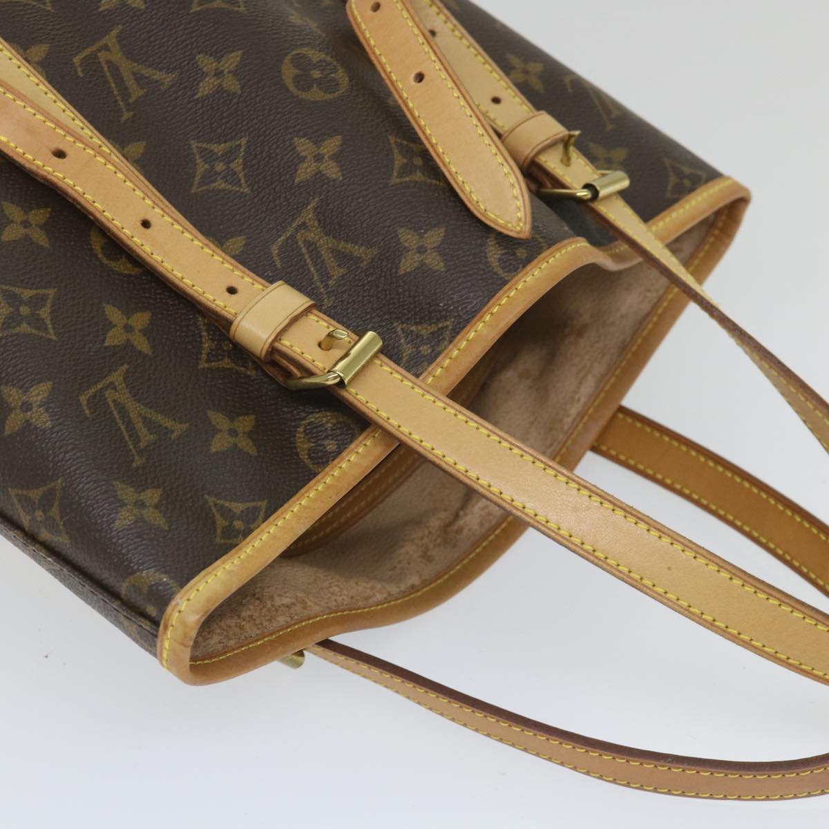 Louis Vuitton Bucket Gm  Canvas Shoulder Bag ()