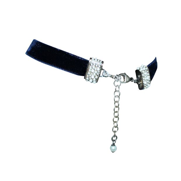 Luxury Chanel Navy Blue Velvet Choker With Faux Pearls