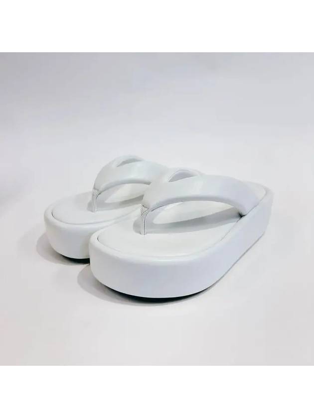 Luxury Balenciaga Women's Rise Thong Flip Flops White