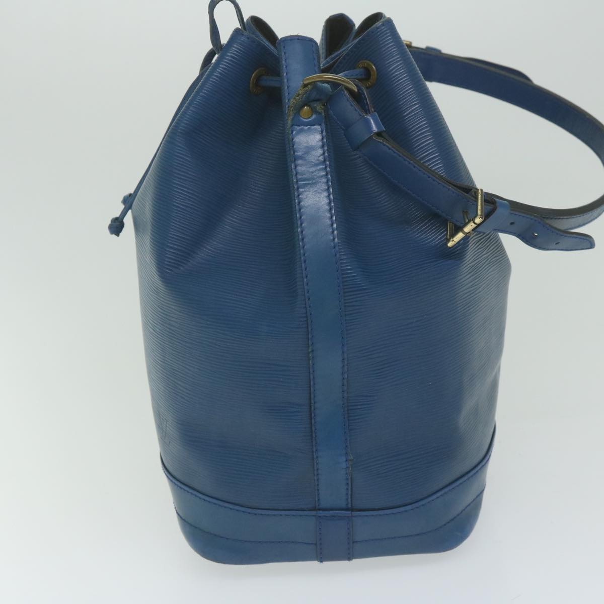 LOUIS VUITTON Epi Noe Shoulder Bag Blue M44005 LV bs10869
