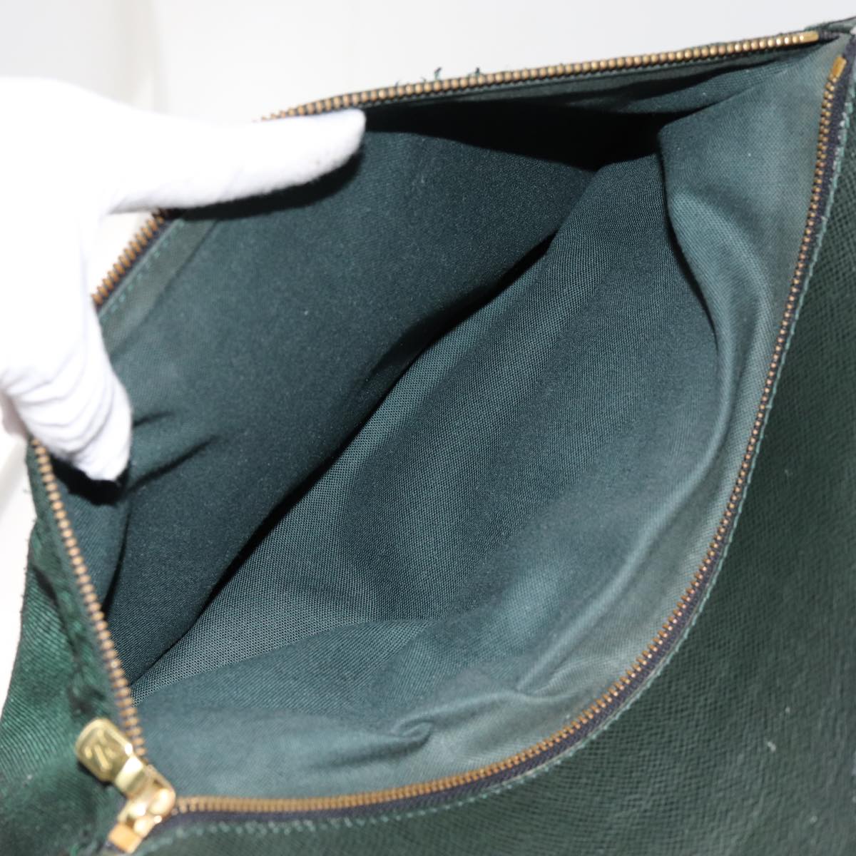 LOUIS VUITTON Taiga Leather Delsous Shoulder Bag Epicea M30164 LV bs12595