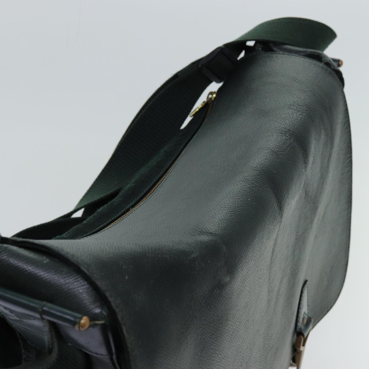 LOUIS VUITTON Taiga Leather Delsous Shoulder Bag Epicea M30164 LV bs12595