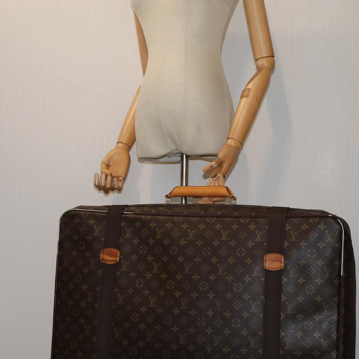 LOUIS VUITTON Monogram Satellite 70 Boston Bag M23350 LV bs13295