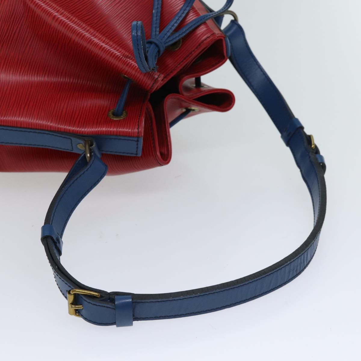 LOUIS VUITTON Epi Noe Shoulder Bag Bicolor Red Blue M44084 LV bs13511