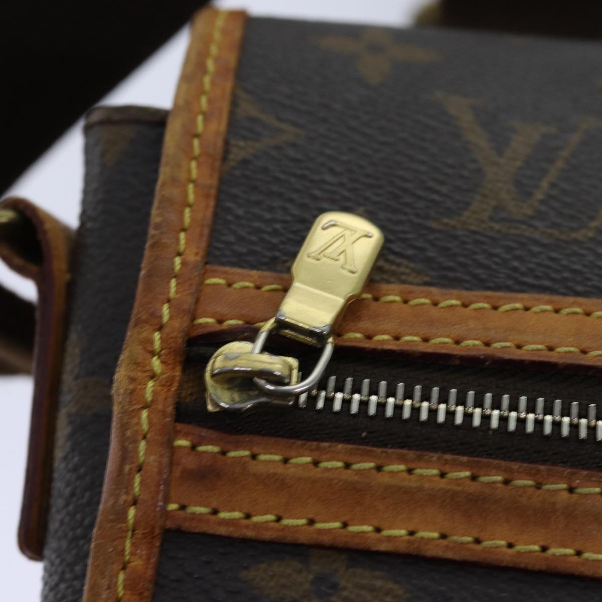 LOUIS VUITTON Monogram Messenger Bosphore PM Shoulder Bag M40106 LV bs14335