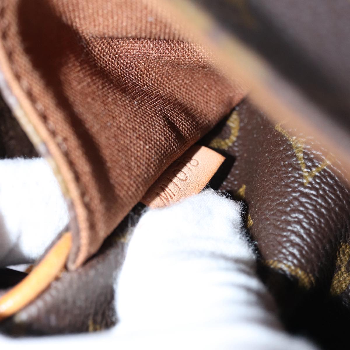 LOUIS VUITTON Monogram Messenger Bosphore PM Shoulder Bag M40106 LV bs14335
