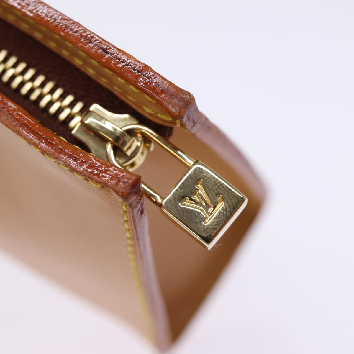 LOUIS VUITTON Nomad Accessory Pouch Leather Beige LV bs14530