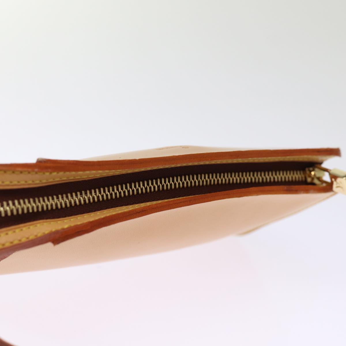 LOUIS VUITTON Nomad Accessory Pouch Leather Beige LV bs14530