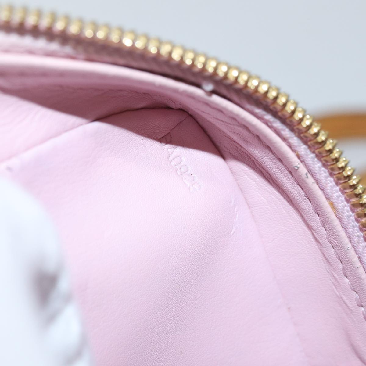LOUIS VUITTON Monogram Vernis Wooster Bag Marshmallow Pink M91037 bs14704