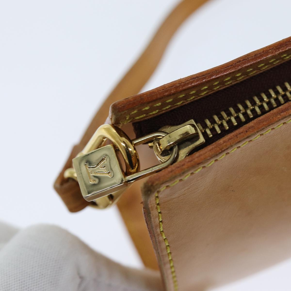 LOUIS VUITTON Nomad Accessory Pouch Leather Beige LV bs14705