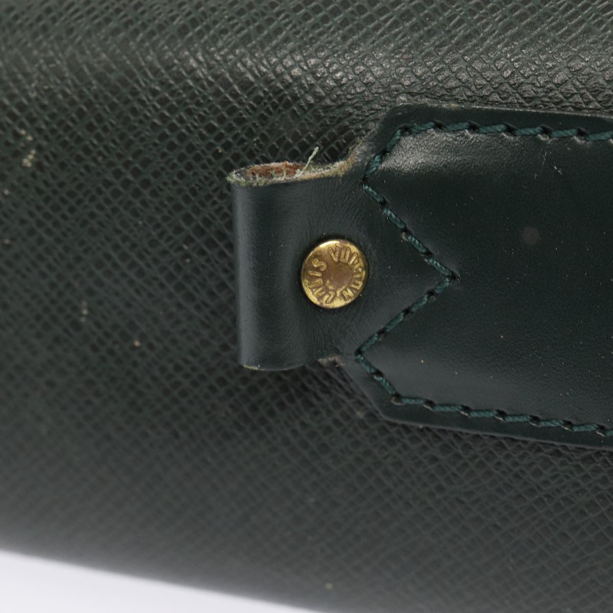 LOUIS VUITTON Taiga Portable Gibbechère Garment Cover Epicea M30694 bs15538
