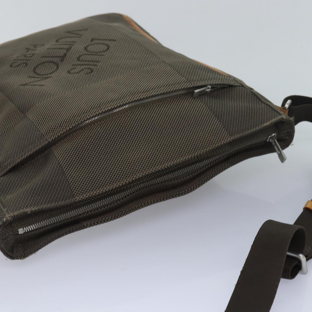 LOUIS VUITTON Damier Geant Compignon Messenger bag Khaki M93045 LV bs16296