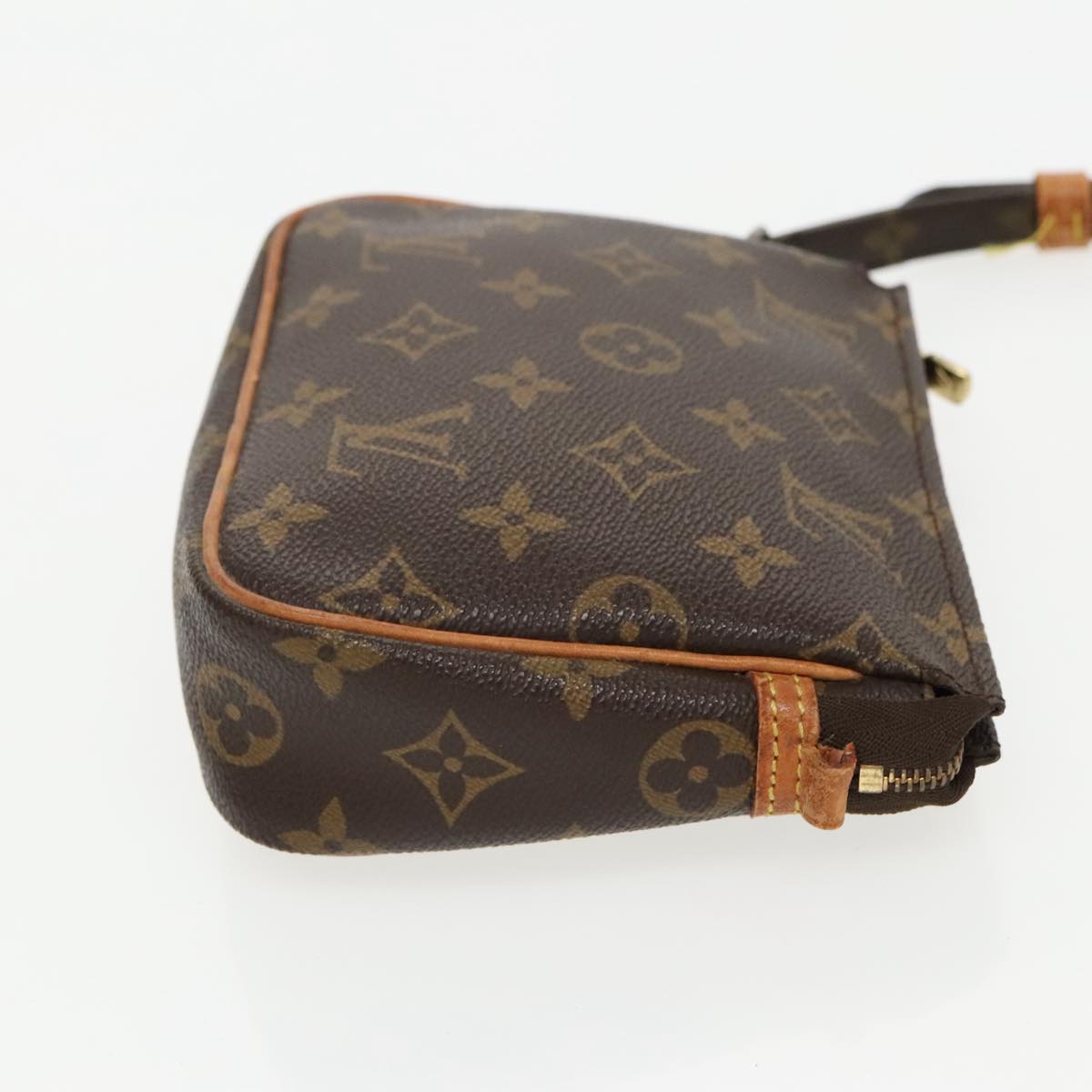 LOUIS VUITTON Monogram Shoulder Bag LV bs19000