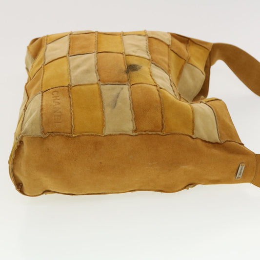Luxury Chanel Shoulder Bag Suede Beige CC  bs5309