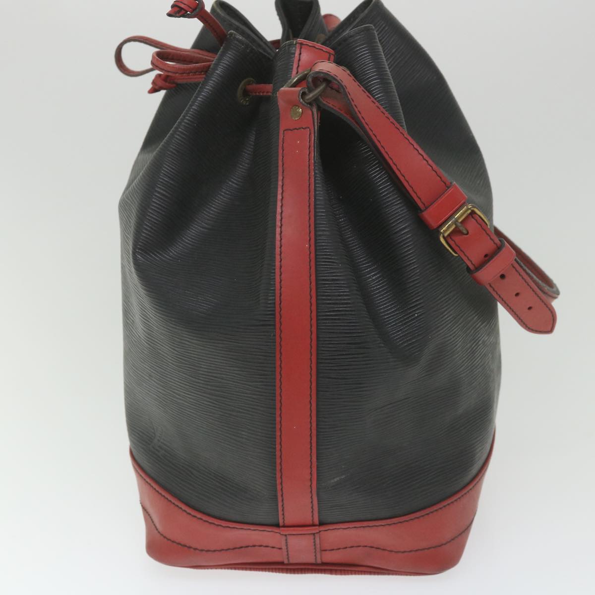LOUIS VUITTON Epi Noe Shoulder Bag Bicolor Black Red M44017 LV bs9852