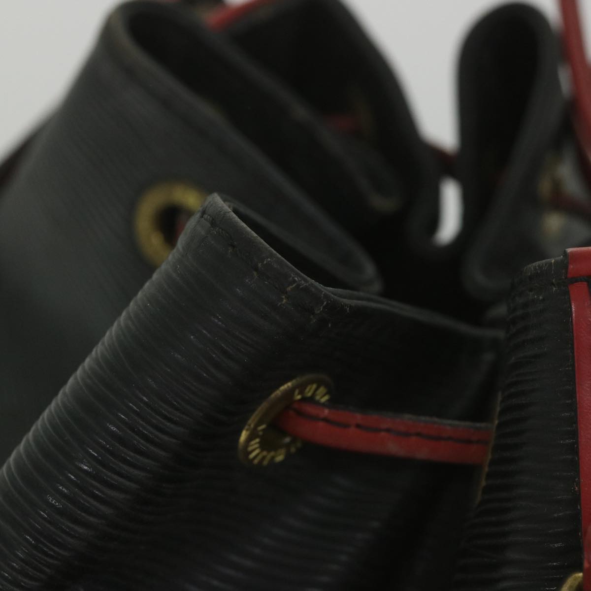LOUIS VUITTON Epi Noe Shoulder Bag Bicolor Black Red M44017 LV bs9852