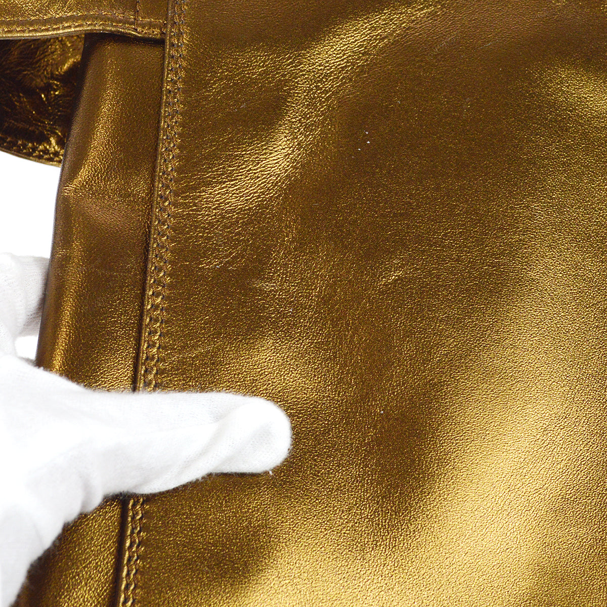 Luxury Chanel 2000 Shoulder Bag Bronze Lambskin