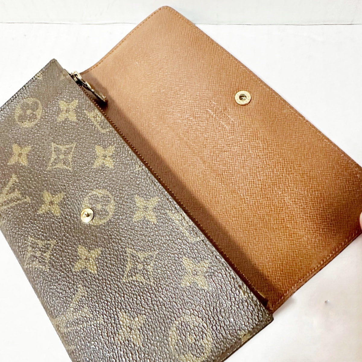 Louis Vuitton Porte-Monnaie  Canvas Wallet  ()
