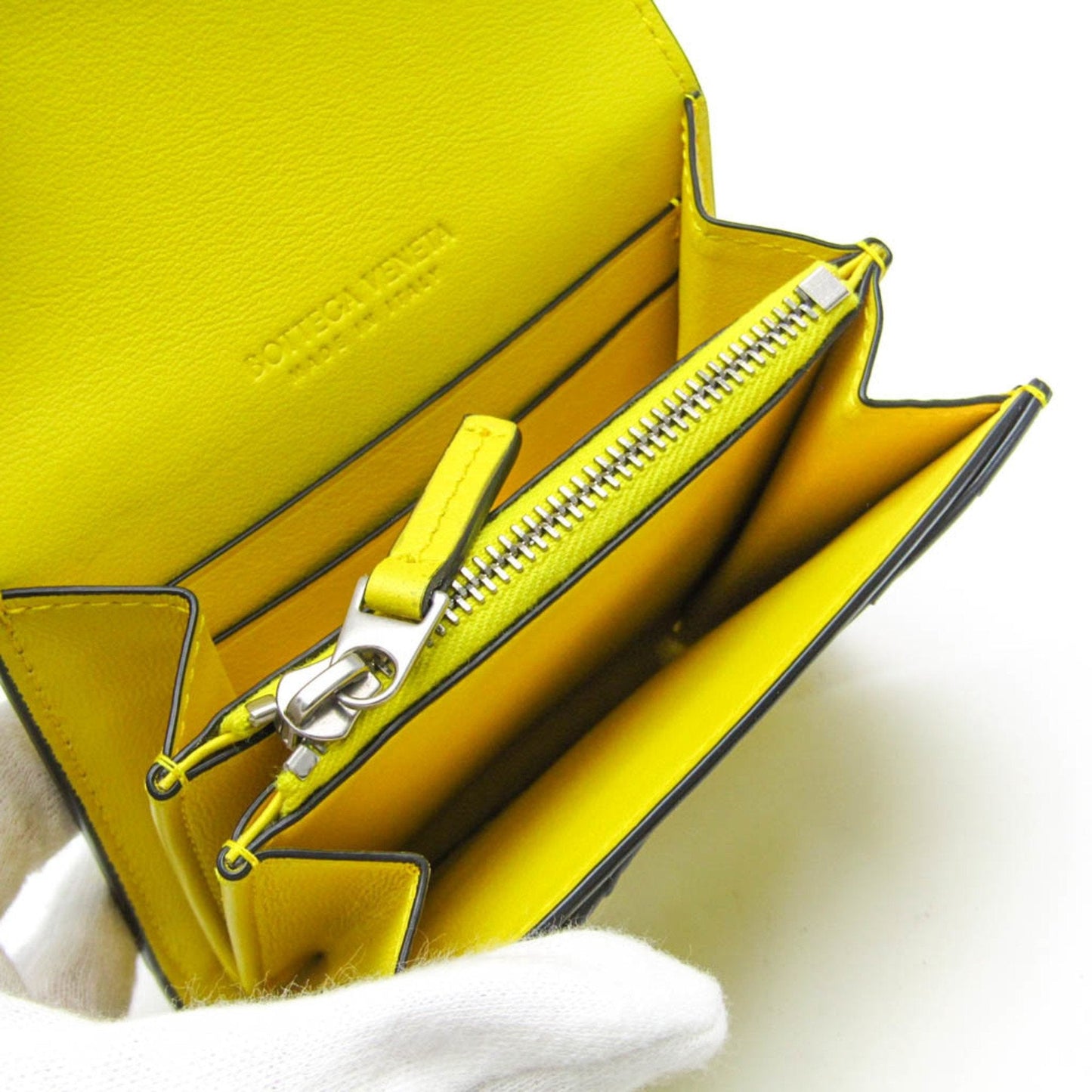 Luxury Bottega Veneta Intrecciato  Leather Wallet  ()