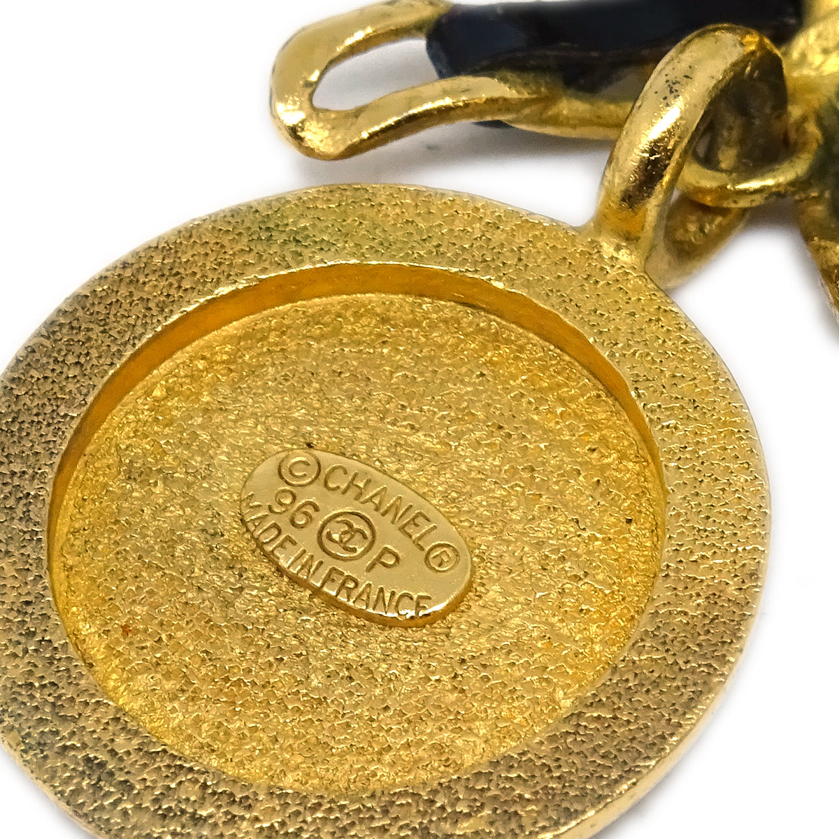 Chanel Bow Medallion Charm Rhinestone Pendant Necklace Gold Black 96P