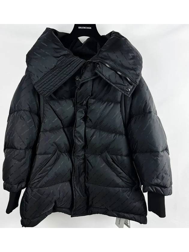 Luxury Balenciaga WoMen's Swing Logo Puffer Down Padding Black