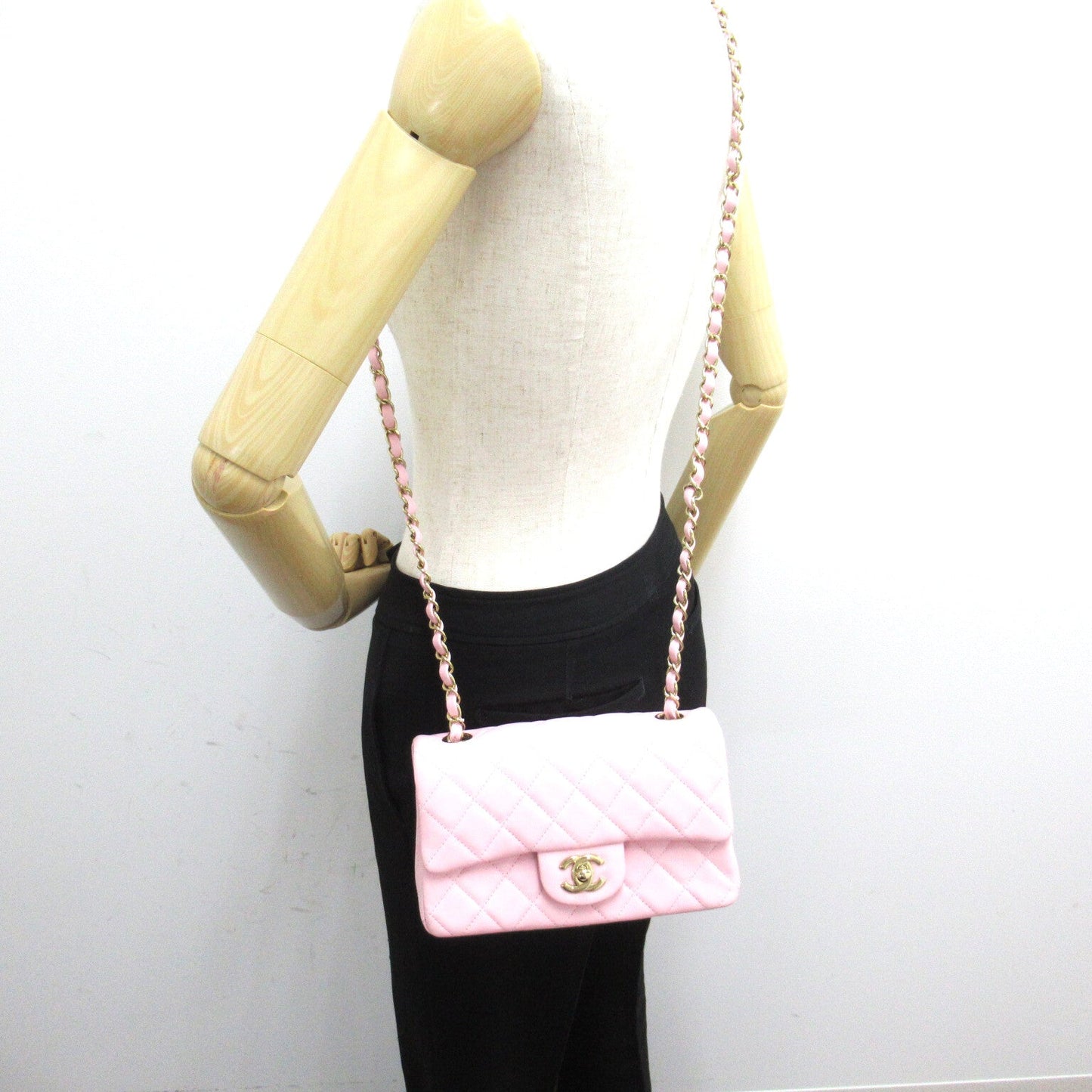 Chanel Mini Matrasse Chain Shoulder Bag ' S A69900