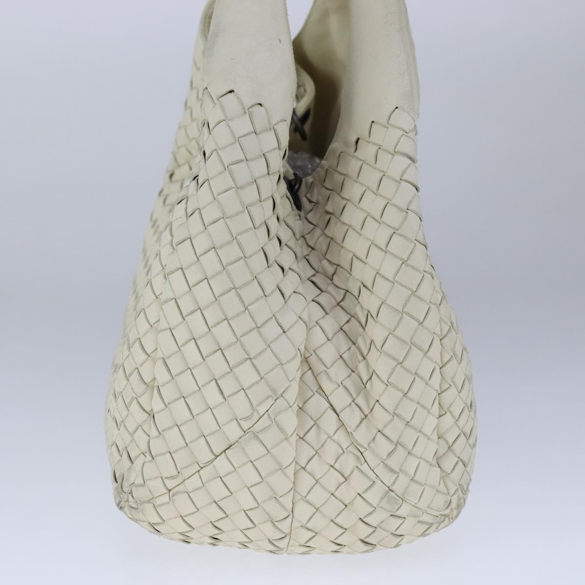 Luxury Bottega Veneta Campana  Leather Shoulder Bag ()