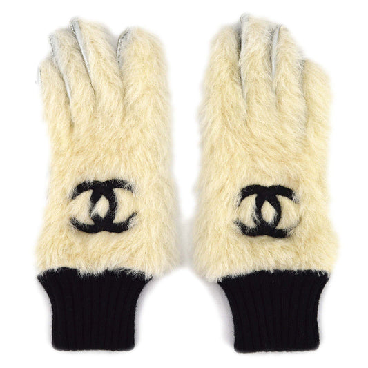 Chanel Fur Gloves White #6 Small New