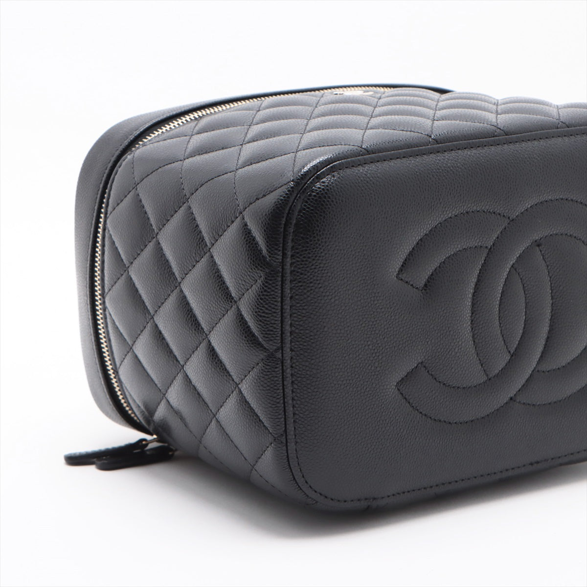 Chanel Matrasse Caviar S Vanity Bag Black G      Mirror