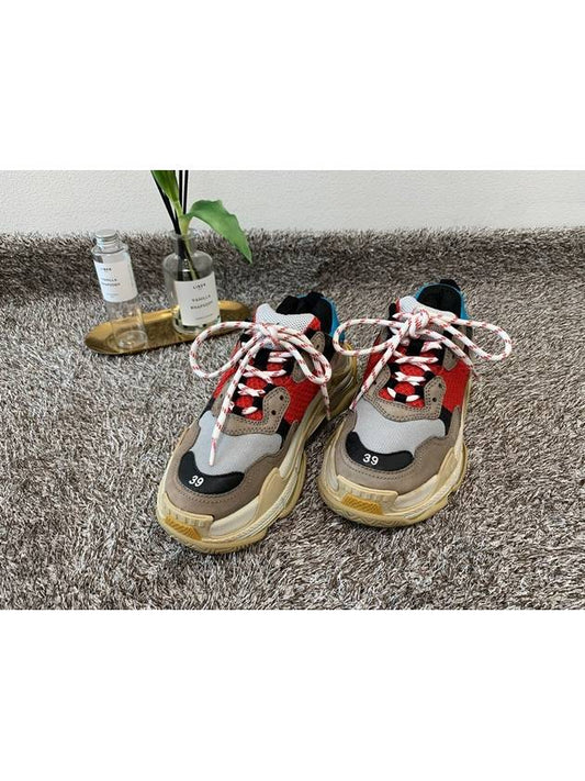 Luxury Balenciaga Triple S Multi 39 260