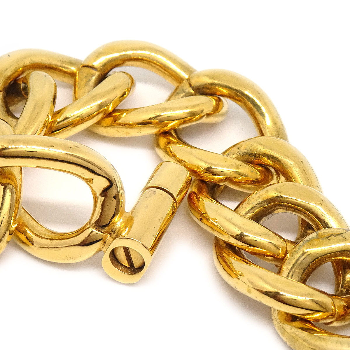 Luxury Chanel Turnlock Bracelet Gold 95A