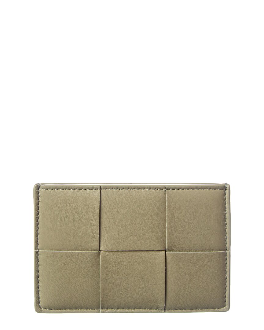 Luxury Bottega Veneta Cassette Maxi Intrecciato Leather Card Case